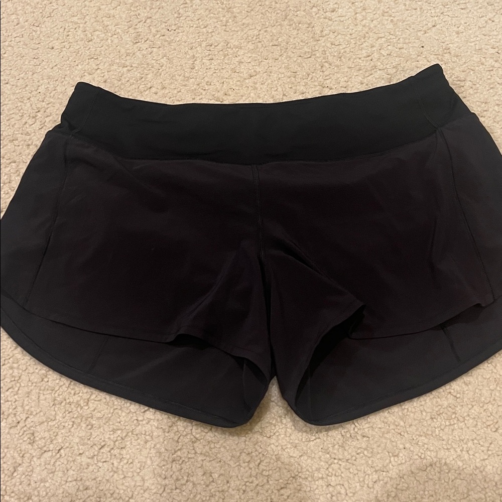 LuluLemon shorts CA 35801 RN 106259